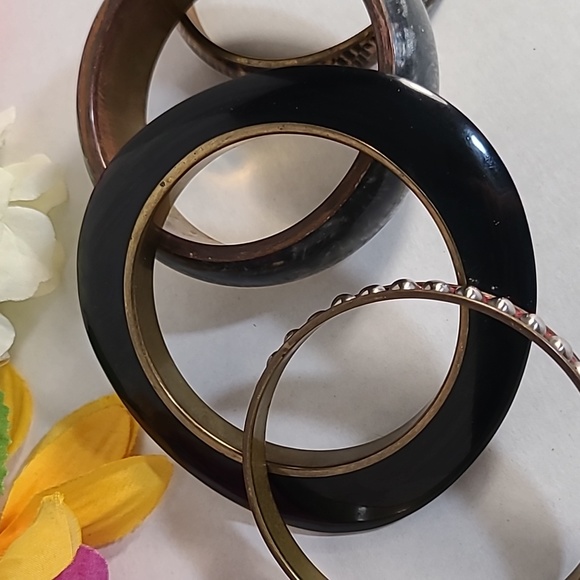 Vintage Brass Bangle Bundle - Picture 3 of 10